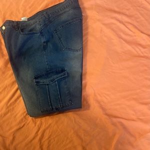Flap pocket leg jeans!